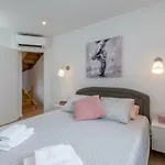 Kuca Redini * Sutivan