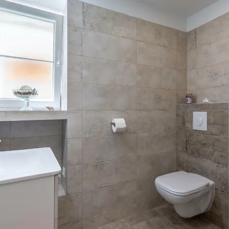 Kuca Redini * Sutivan