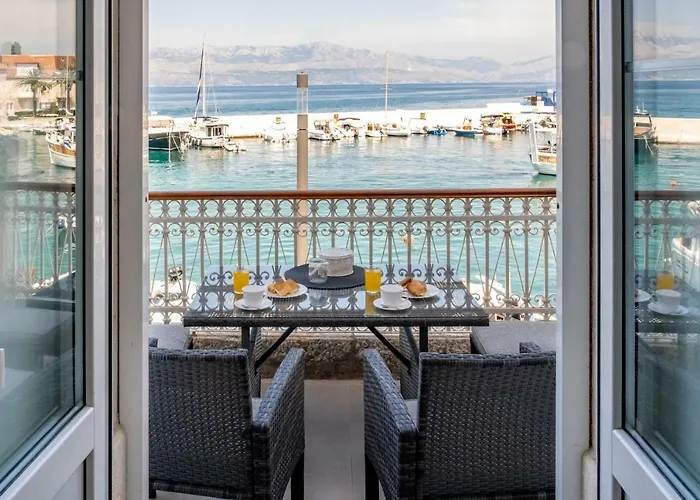 Kuca Redini Apartman Sutivan