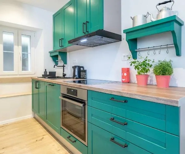 Kuca Redini * Sutivan