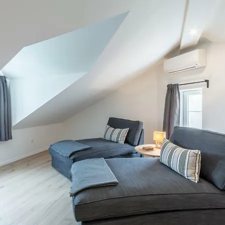 Apartment Kuca Redini *