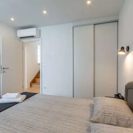 Apartment Kuca Redini